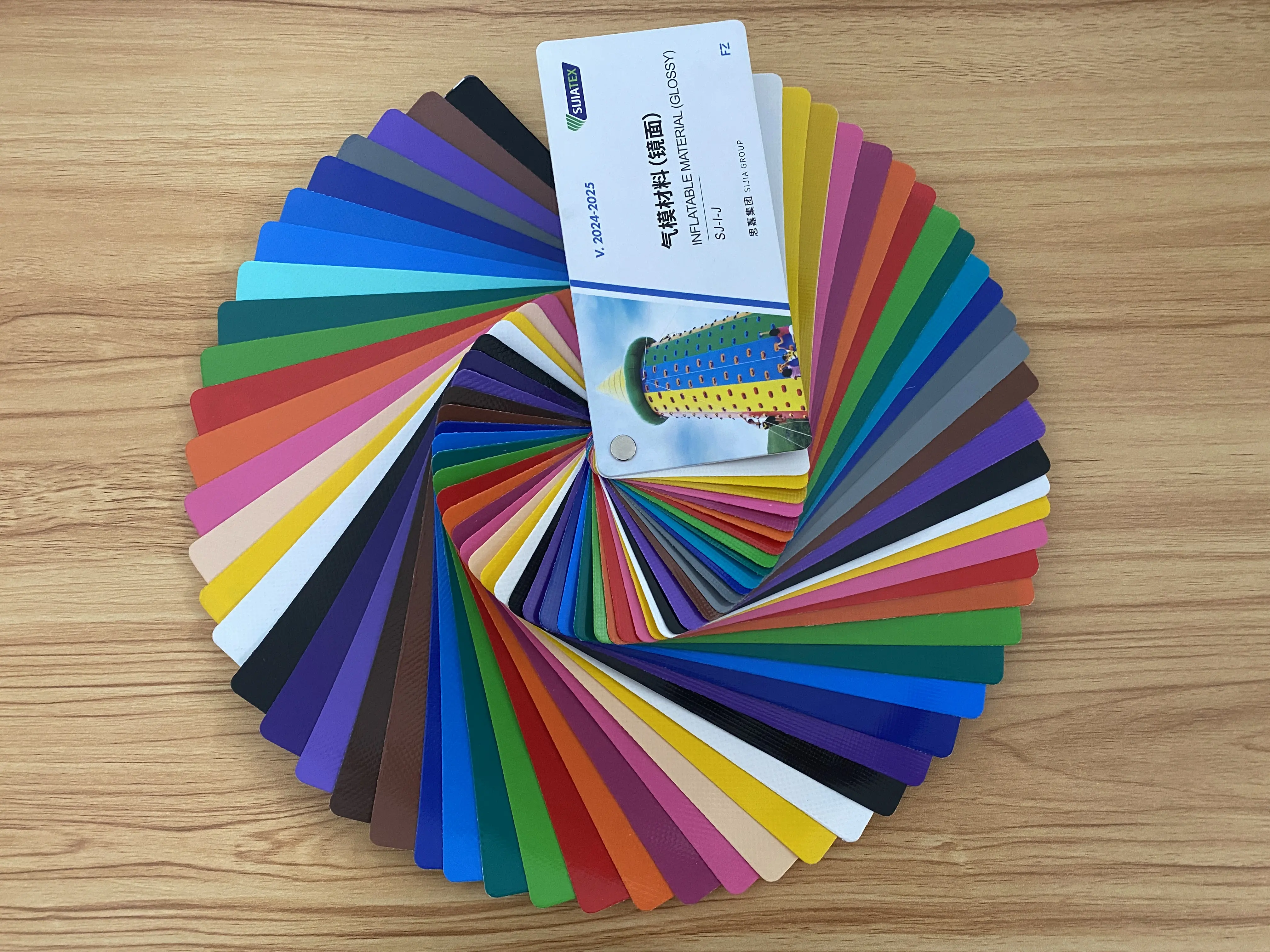 Zr Inflatable Land Park Materials Display2