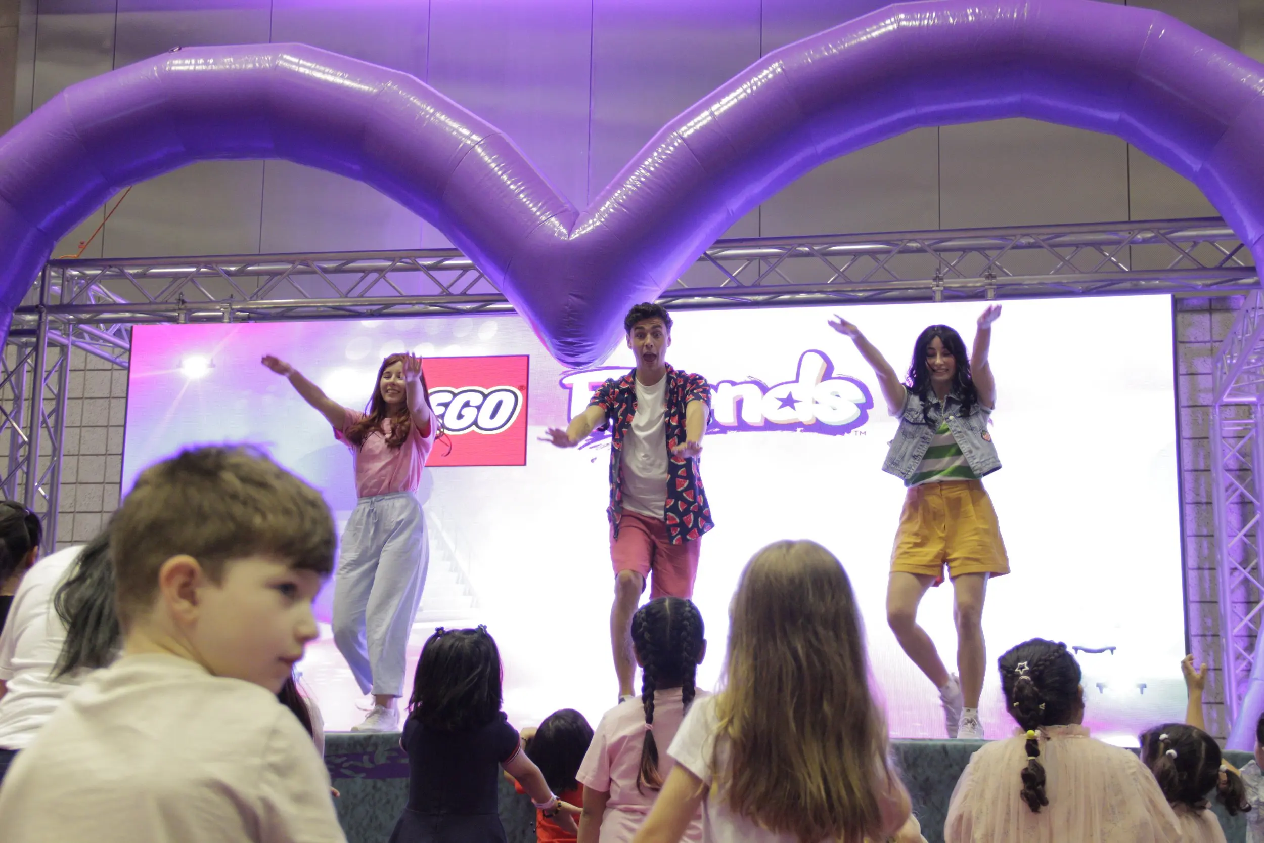 Zr Inflatable Parks Media 6